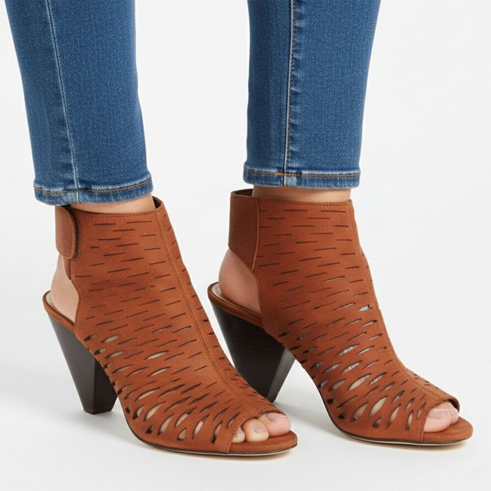 Vince Camuto Estell Leather Caged Sandal Open Toe Shootie Cut Out Brown Cone